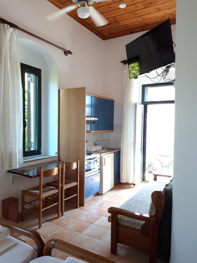 Skardamoula'S Studios And Apartments, 2 Kardamyli Dış mekan fotoğraf